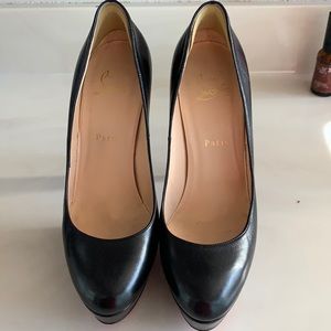 Christian Louboutin platform pumps. Excellent condition!!!! Size 8, EU 39